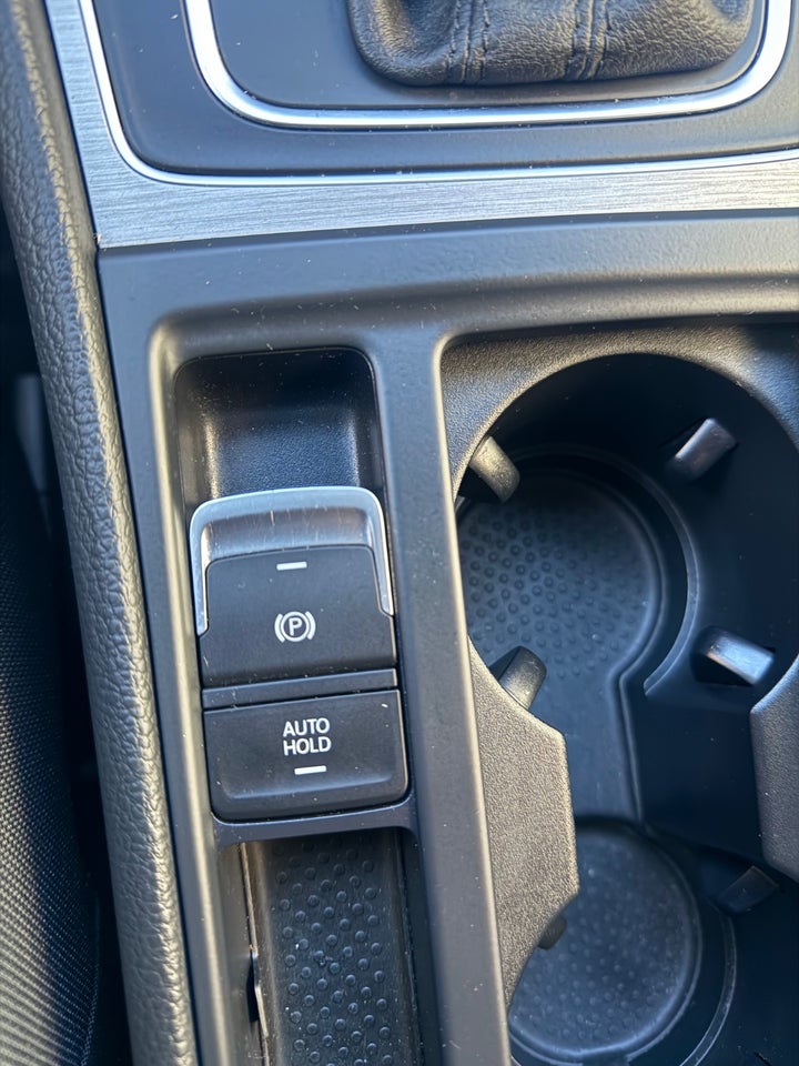 VW Golf VII 1,6 TDi 105 Highline DSG BMT 5d