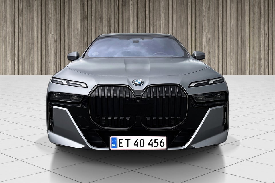 BMW i7 xDrive60 M-Sport 4d