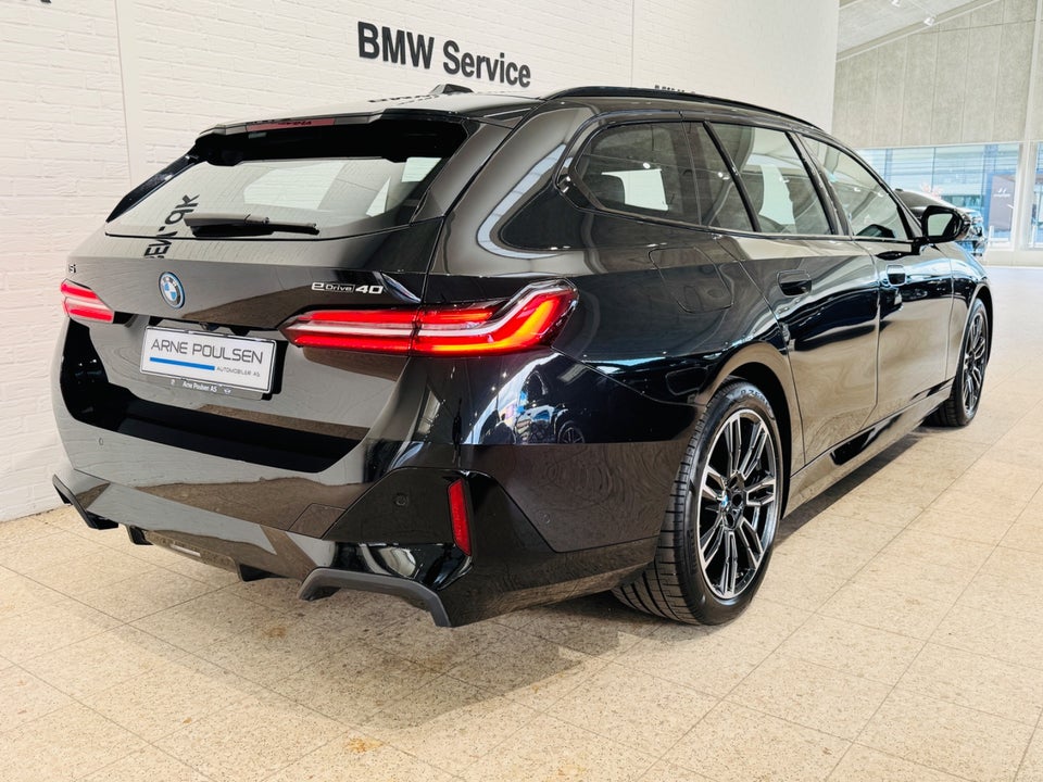 BMW i5 eDrive40 Touring M-Sport 5d