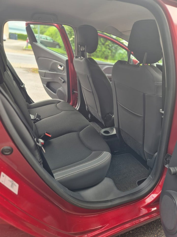 Renault Clio IV 1,5 dCi 90 Limited Sport Tourer 5d