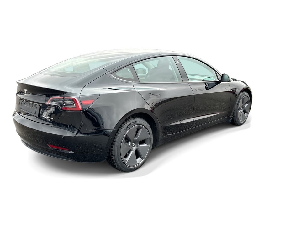 Tesla Model 3 Long Range AWD 4d