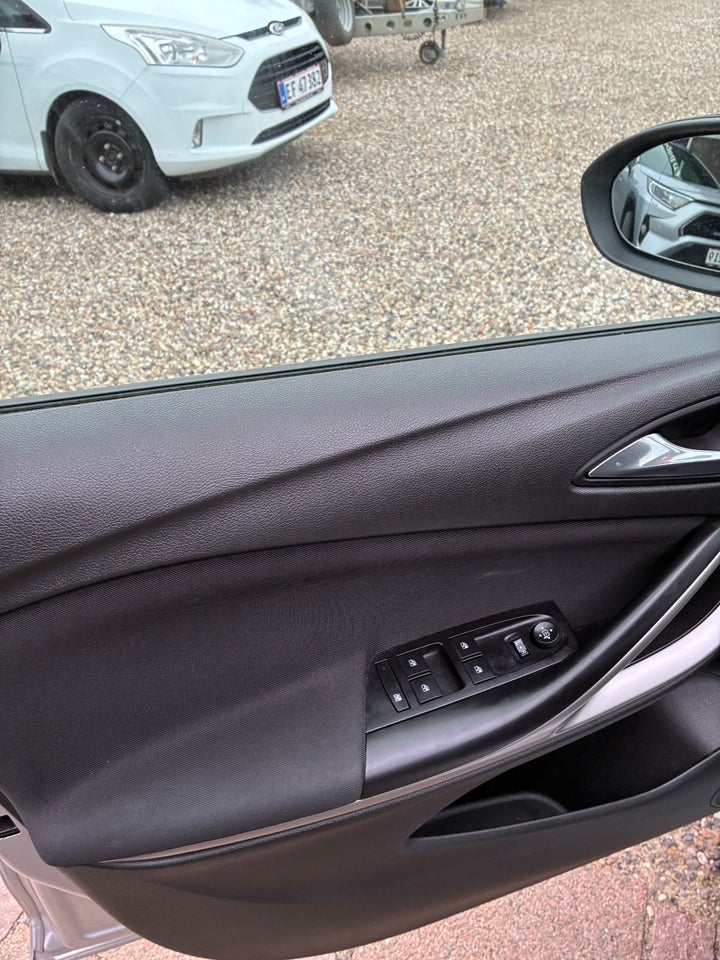 Opel Astra 1,2 T 110 Edition Sports Tourer 5d