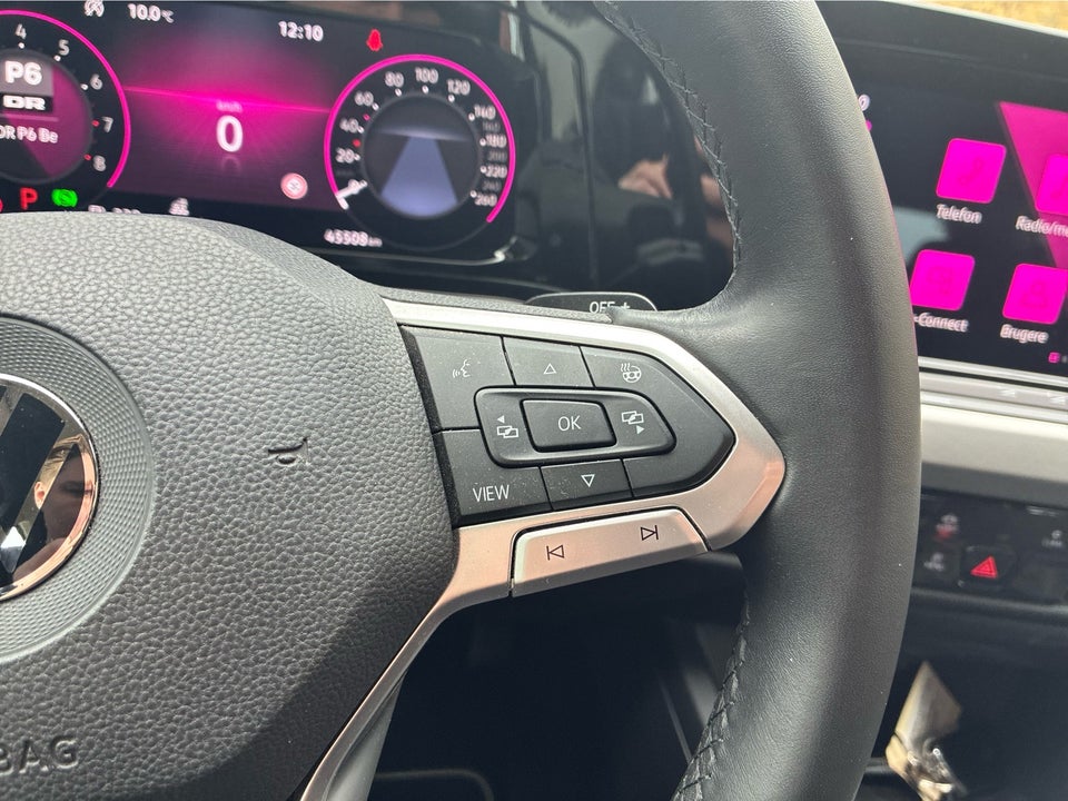 VW Golf VIII 1,5 eTSi 130 Life Variant DSG 5d