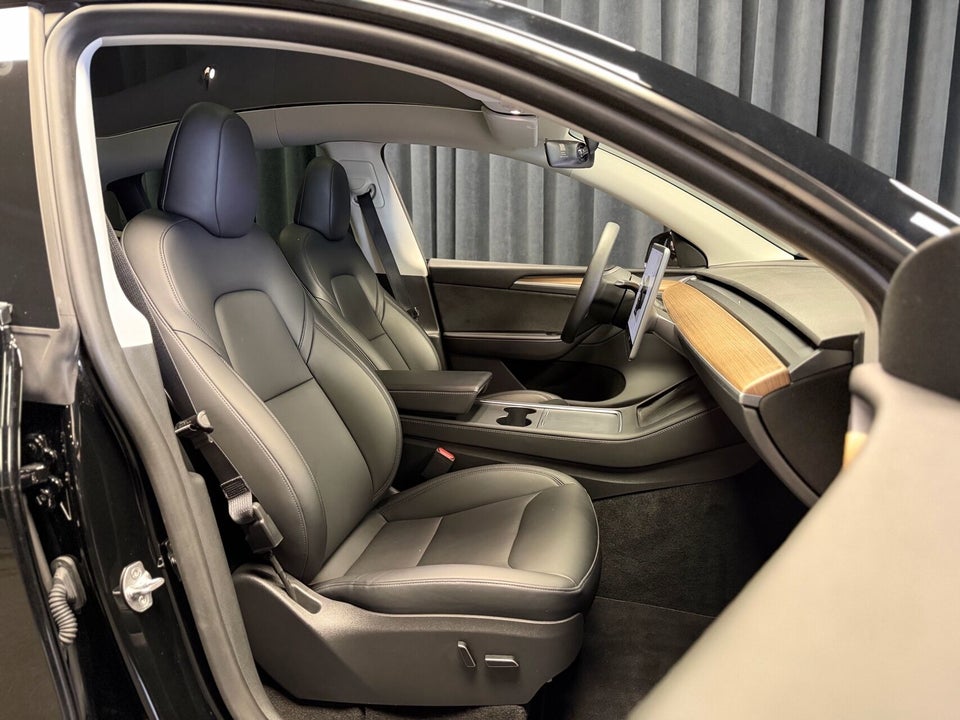 Tesla Model Y Performance AWD 5d