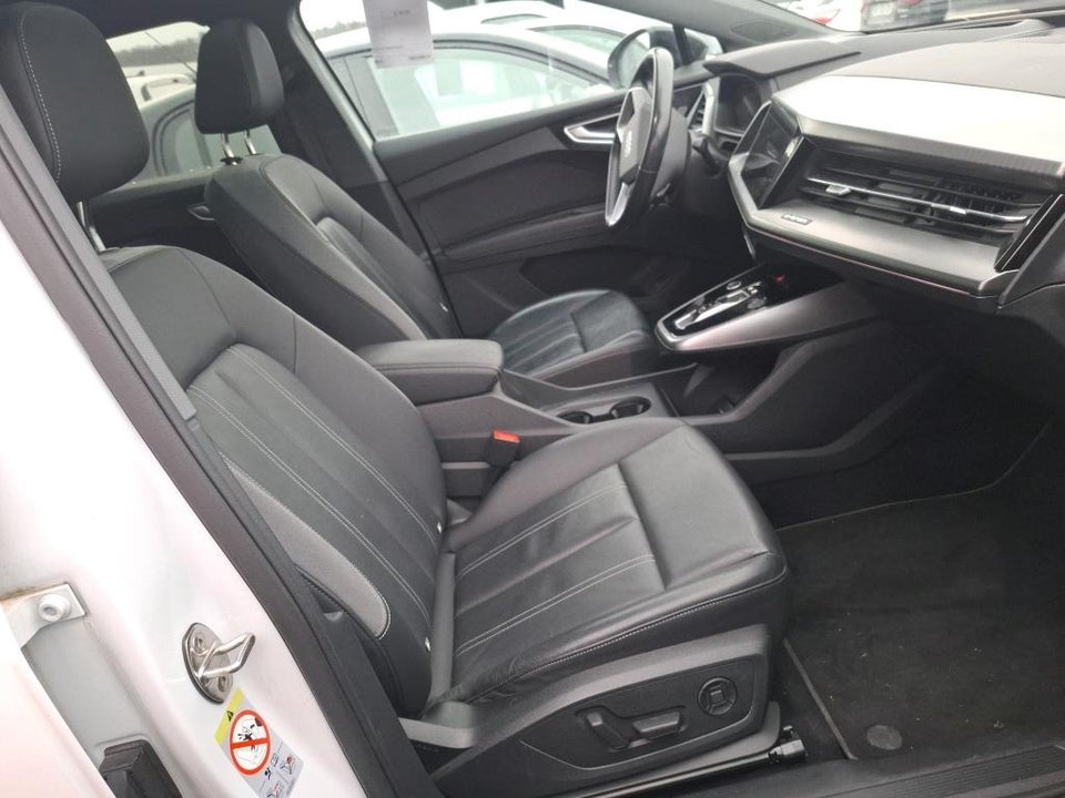 Audi Q4 e-tron 45 S-line quattro 5d