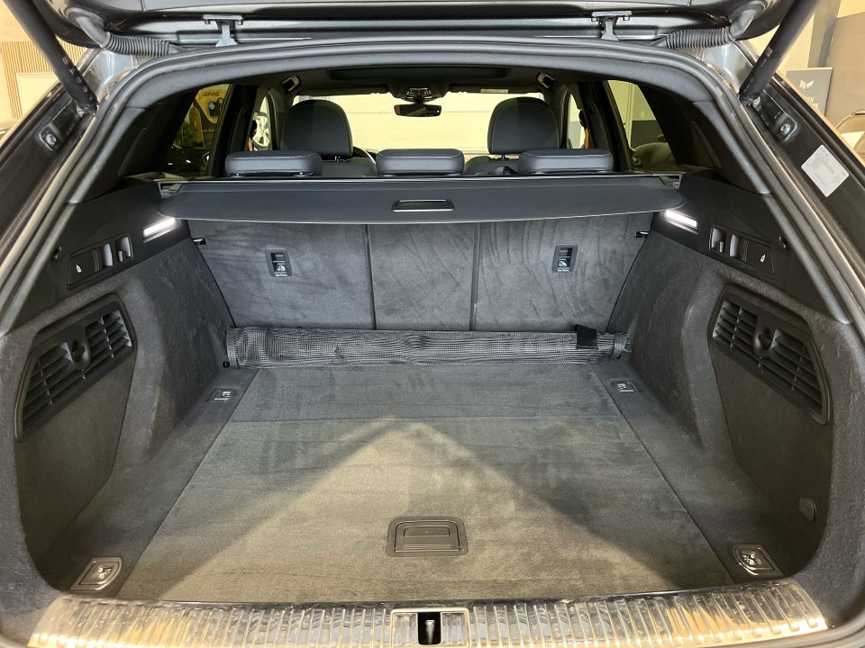 Audi e-tron S quattro 5d