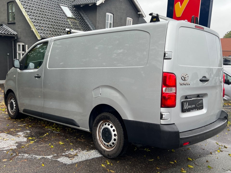 Toyota ProAce 2,0 D 120 Long Comfort 5d