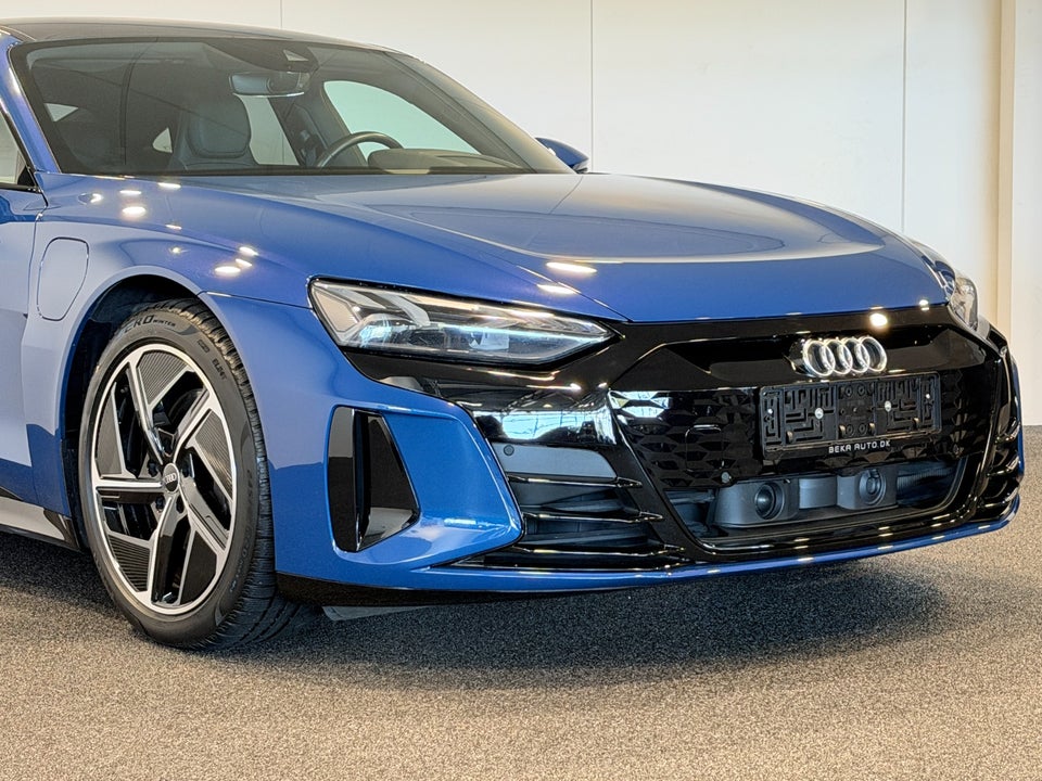 Audi e-tron GT quattro 4d