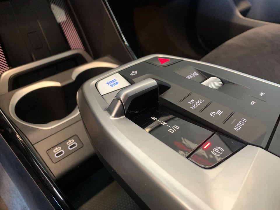 BMW iX1 eDrive20 M-Sport 5d