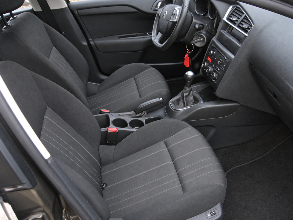 Citroën C4 1,4 VTi Attraction 5d