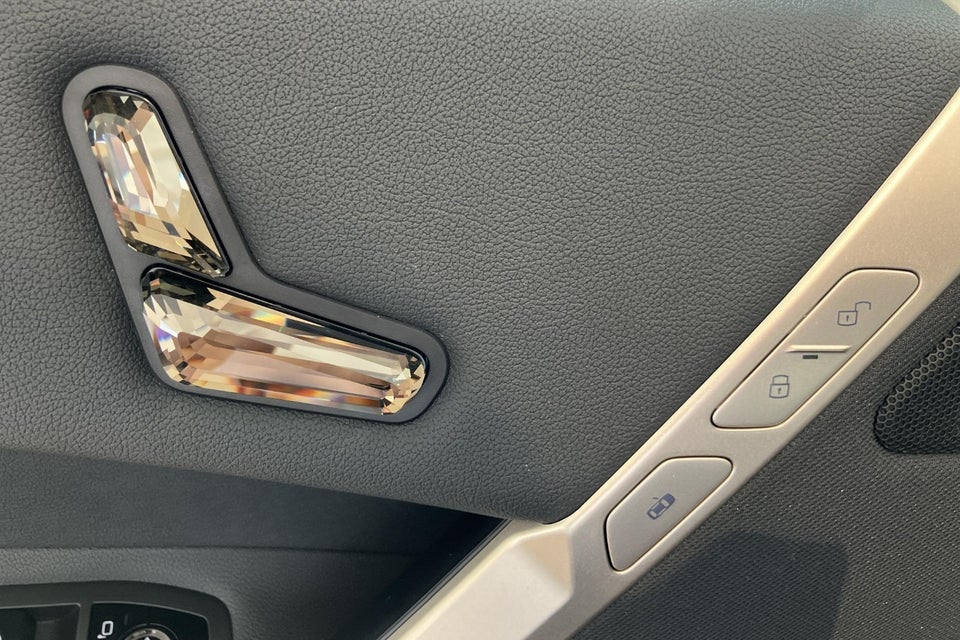 BMW iX xDrive40 Supercharged 5d