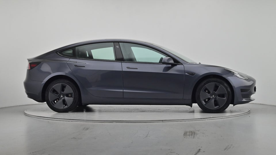 Tesla Model 3 RWD 4d