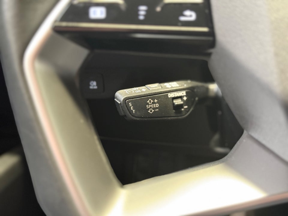 Audi Q4 e-tron 45 S-line quattro 5d