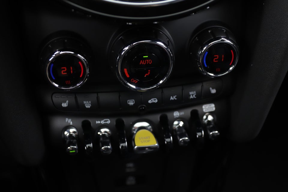 MINI Cooper SE Maximise 3d