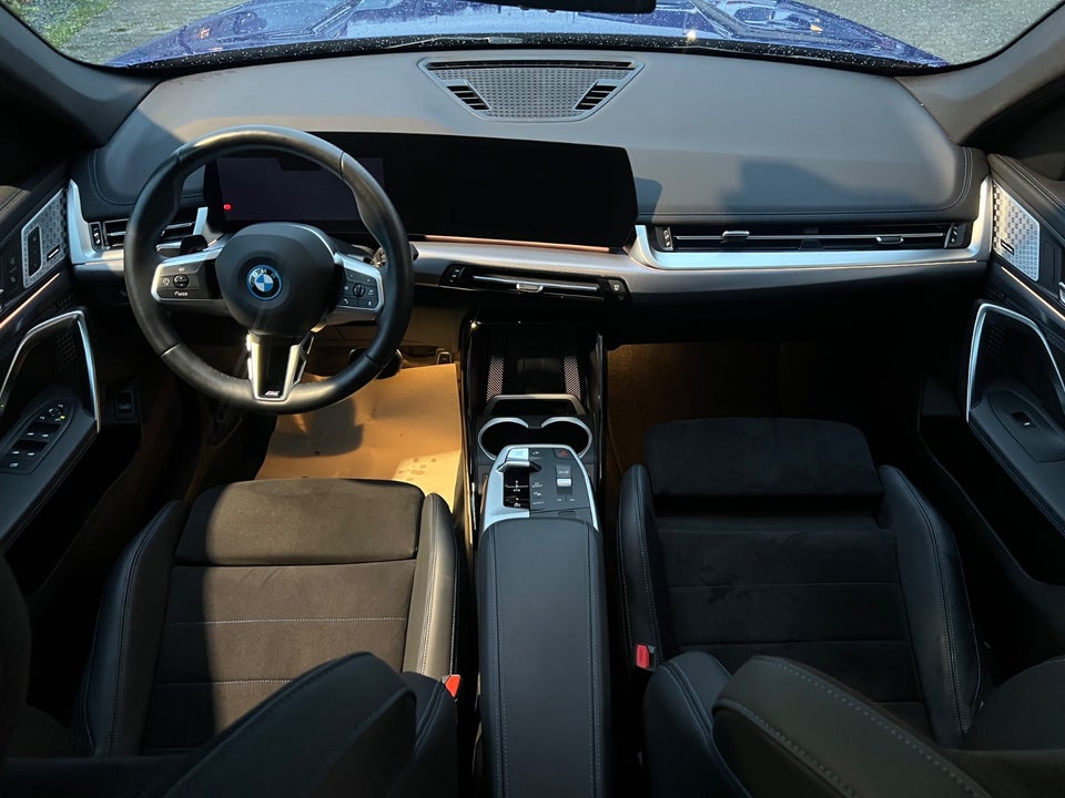 BMW iX1 xDrive30 M-Sport Premium 5d