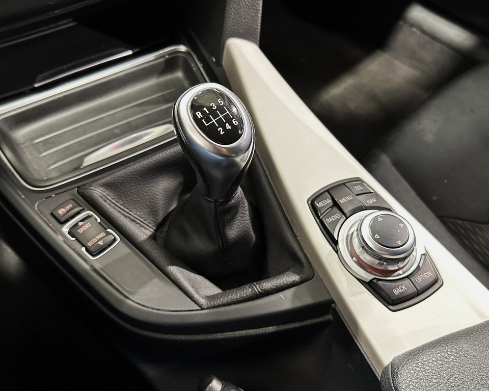 BMW 320d 2,0 Touring 5d