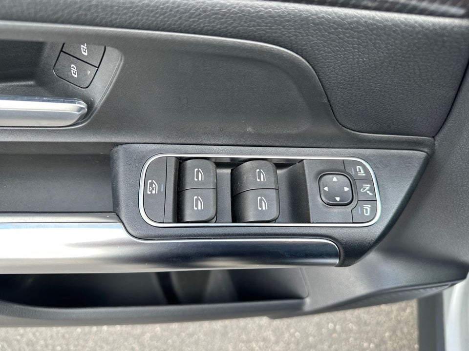 Mercedes EQA250 Progressive 5d