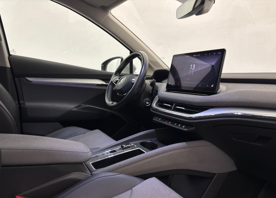 Skoda Enyaq 60 iV Loft 5d