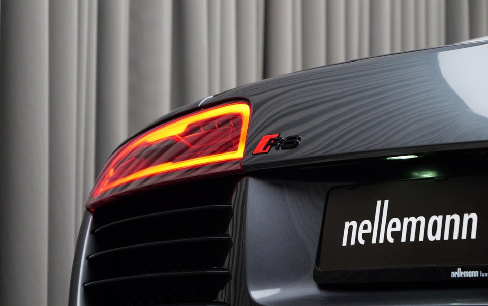 Audi R8 4,2 FSi Coupé quattro R-tr. 2d
