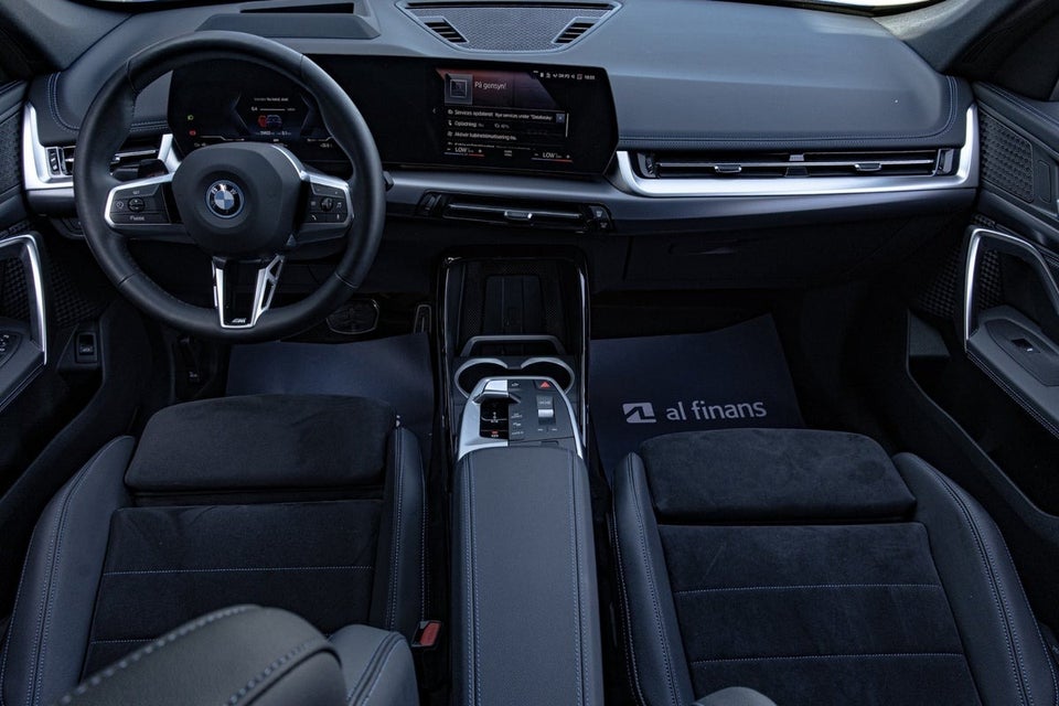 BMW iX1 xDrive30 M-Sport 5d