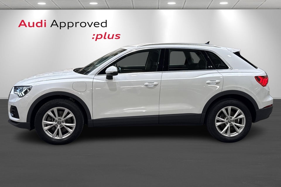 Audi Q3 45 TFSi e Attitude plus S-tr. 5d