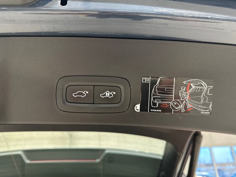 Volvo XC40 2,0 D4 190 Inscription aut. AWD 5d