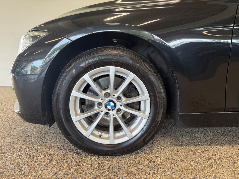 BMW 320d 2,0 Touring Advantage aut. 5d