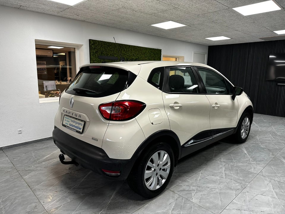 Renault Captur 1,5 dCi 90 Expression 5d