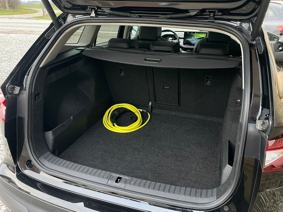 Skoda Enyaq 80 iV Suite 5d