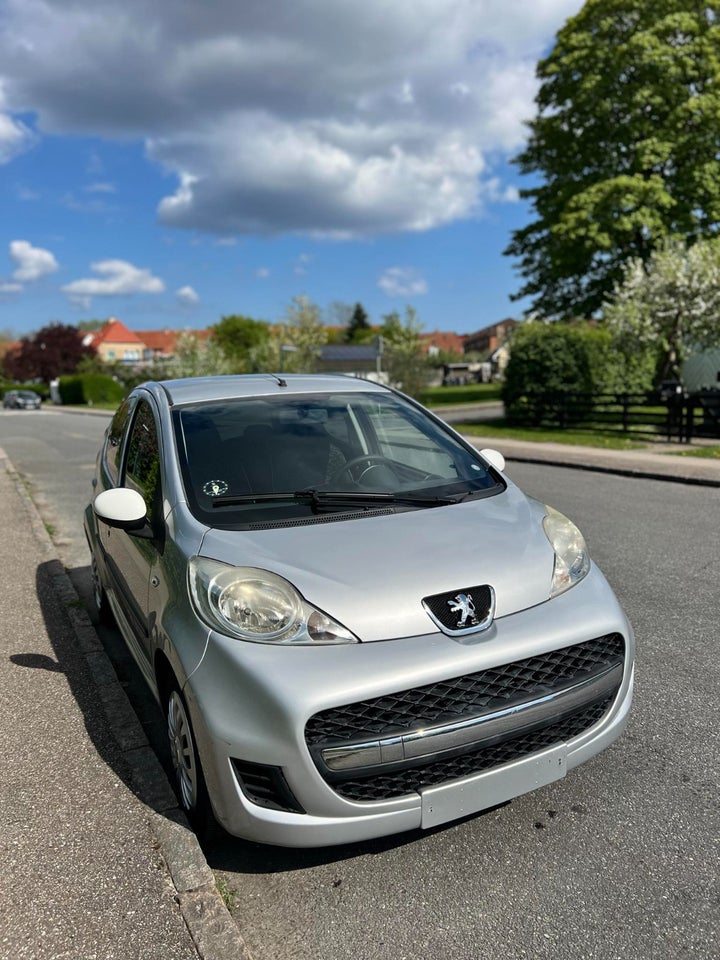 Peugeot 107 1,0 Active 5d