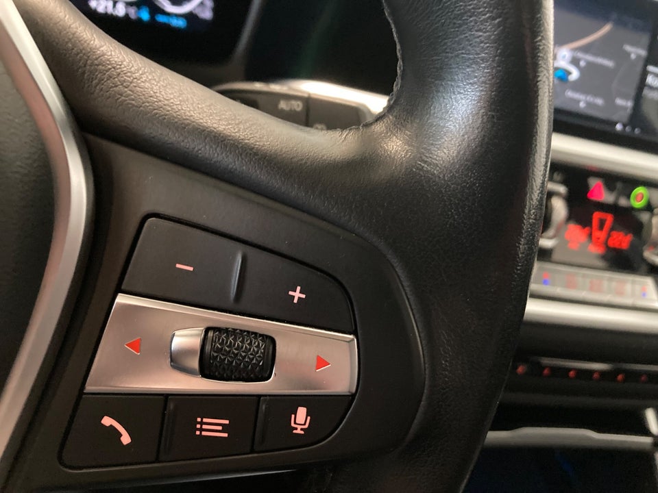BMW 330e 2,0 Touring Sport Line aut. 5d