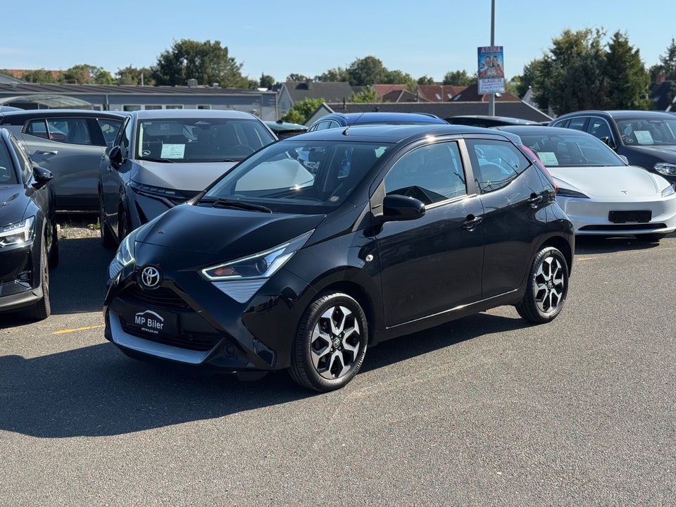 Toyota Aygo 1,0 VVT-i x-play 5d