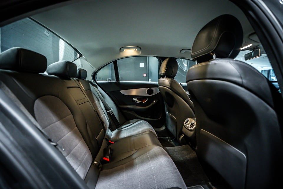 Mercedes C220 d 2,0 Advantage aut. 4d