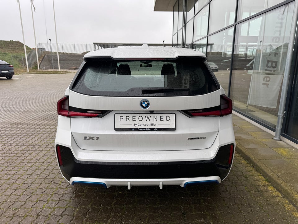 BMW iX1 xDrive30 M-Sport 5d