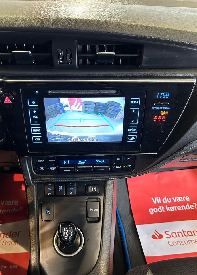 Toyota Auris 1,8 Hybrid Pure Touring Sports CVT 5d
