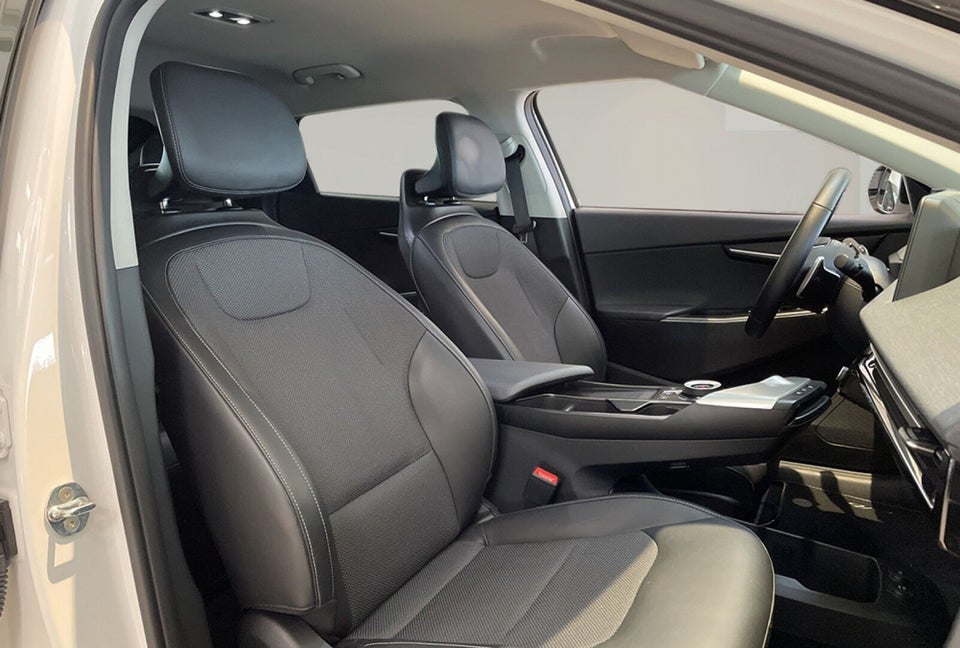 Kia EV6 77 Long Range Access 5d