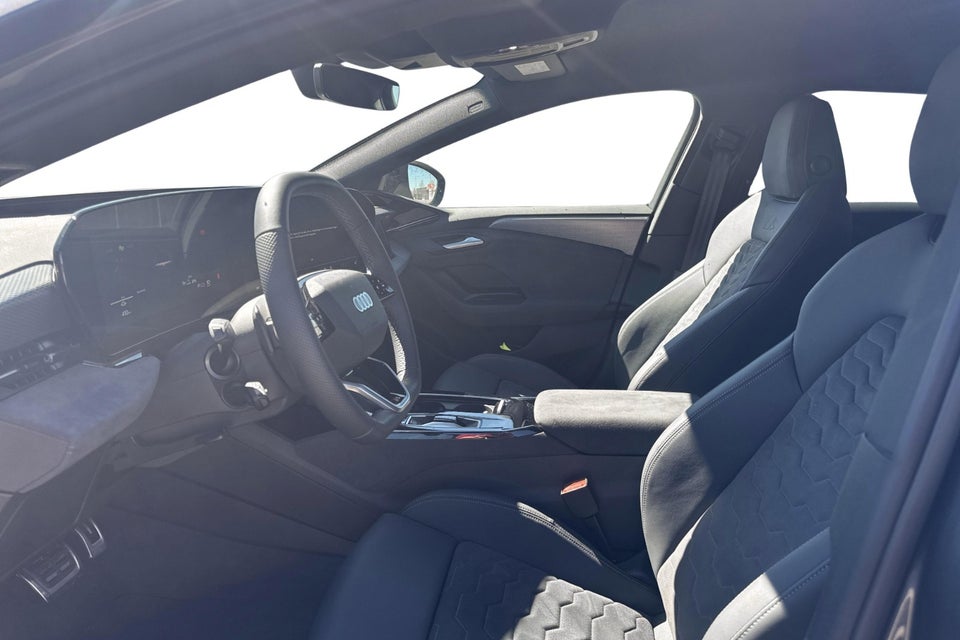 Audi A6 e-tron S-line plus performance Avant 5d