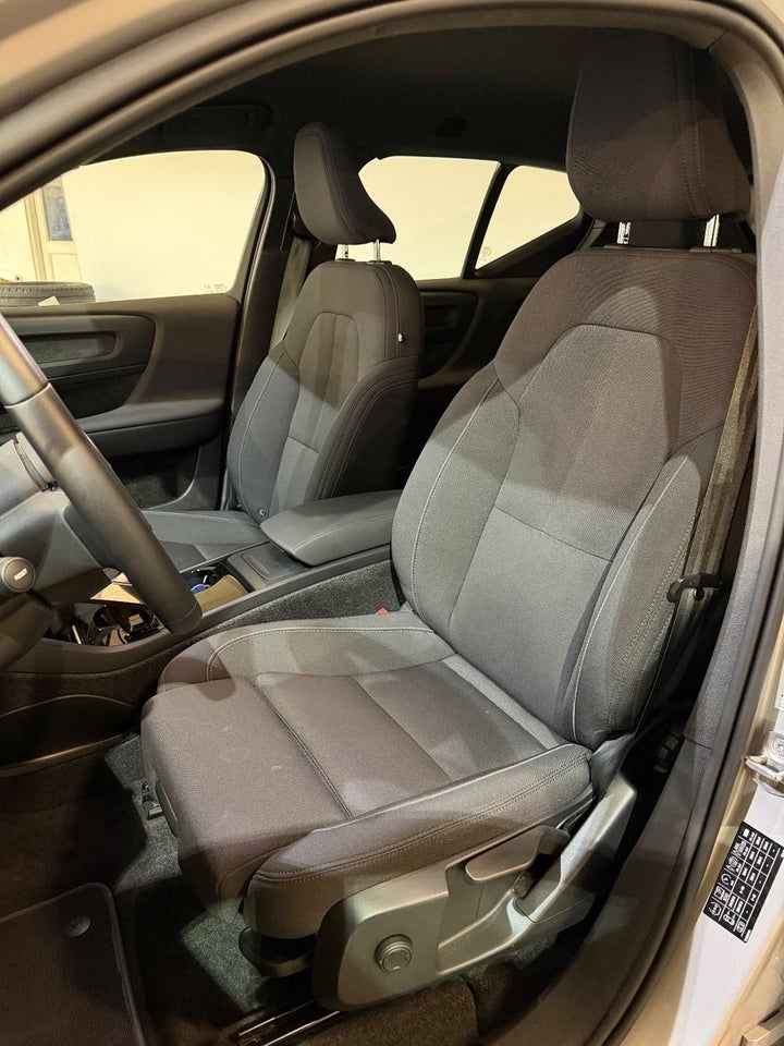 Volvo EX40 Twin Black Edition 5d