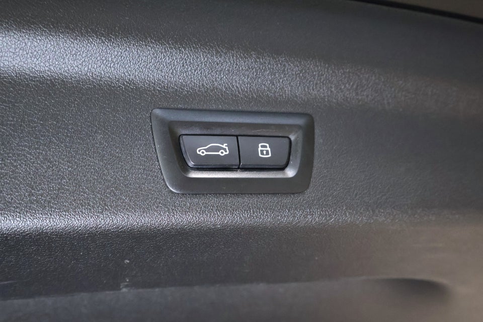 BMW iX1 xDrive30 M-Sport 5d