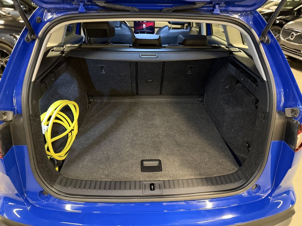 Skoda Enyaq 60 iV Loft 5d