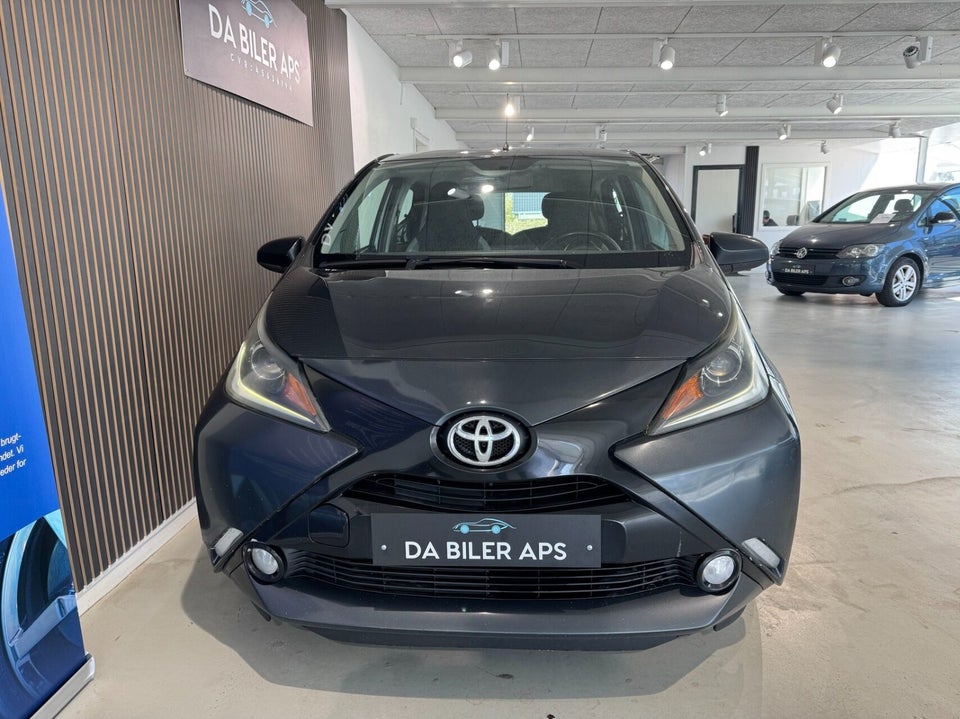 Toyota Aygo 1,0 VVT-i x-press 5d