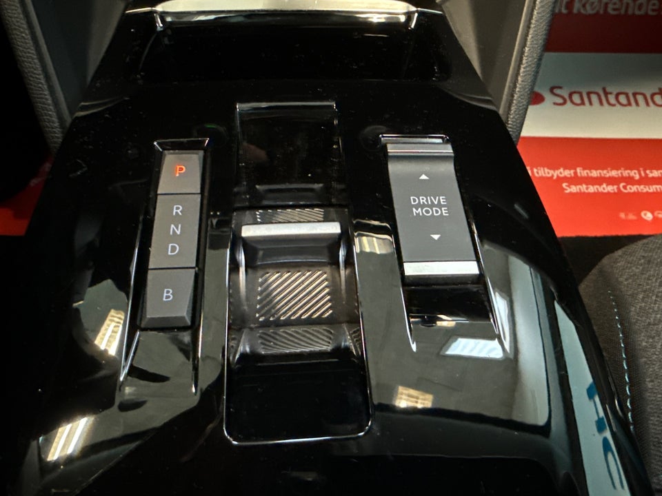 Citroën ë-C4 X 50 Shine 4d