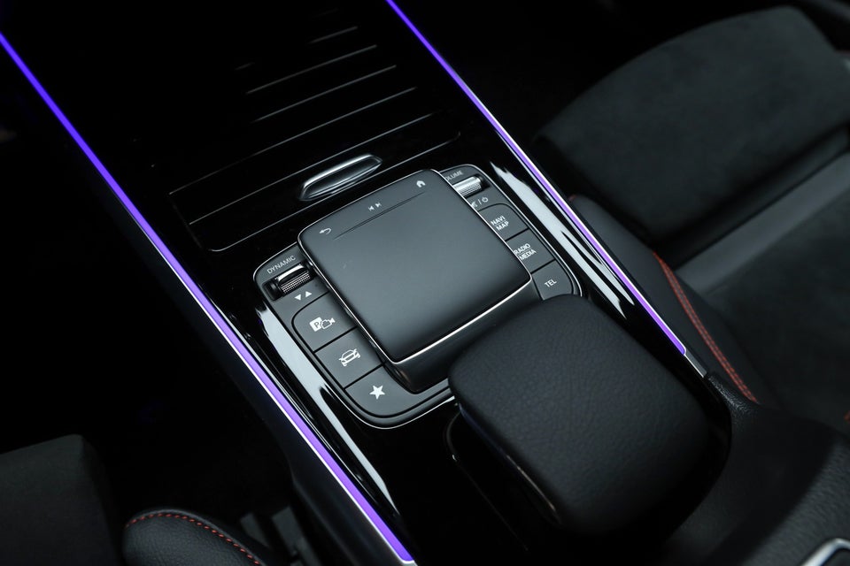 Mercedes EQB300 AMG Line 4Matic 5d