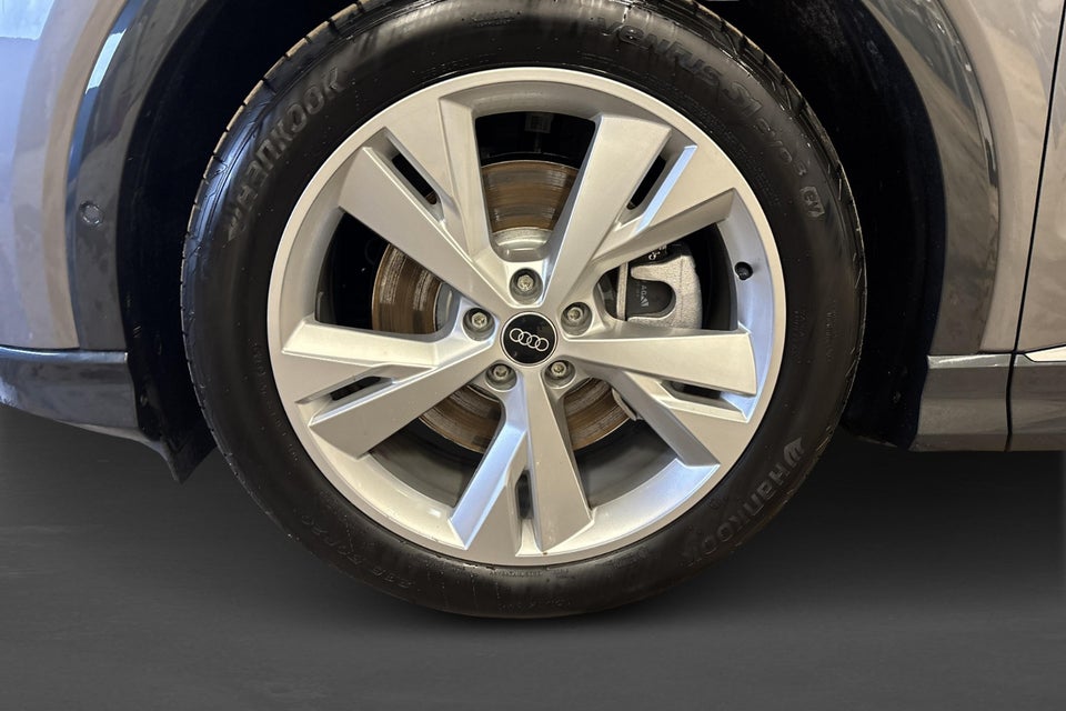 Audi Q4 e-tron 45 Progress 5d