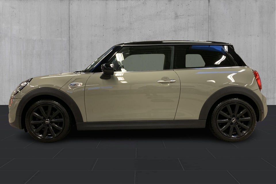 MINI Cooper S 2,0 Essential aut. 3d