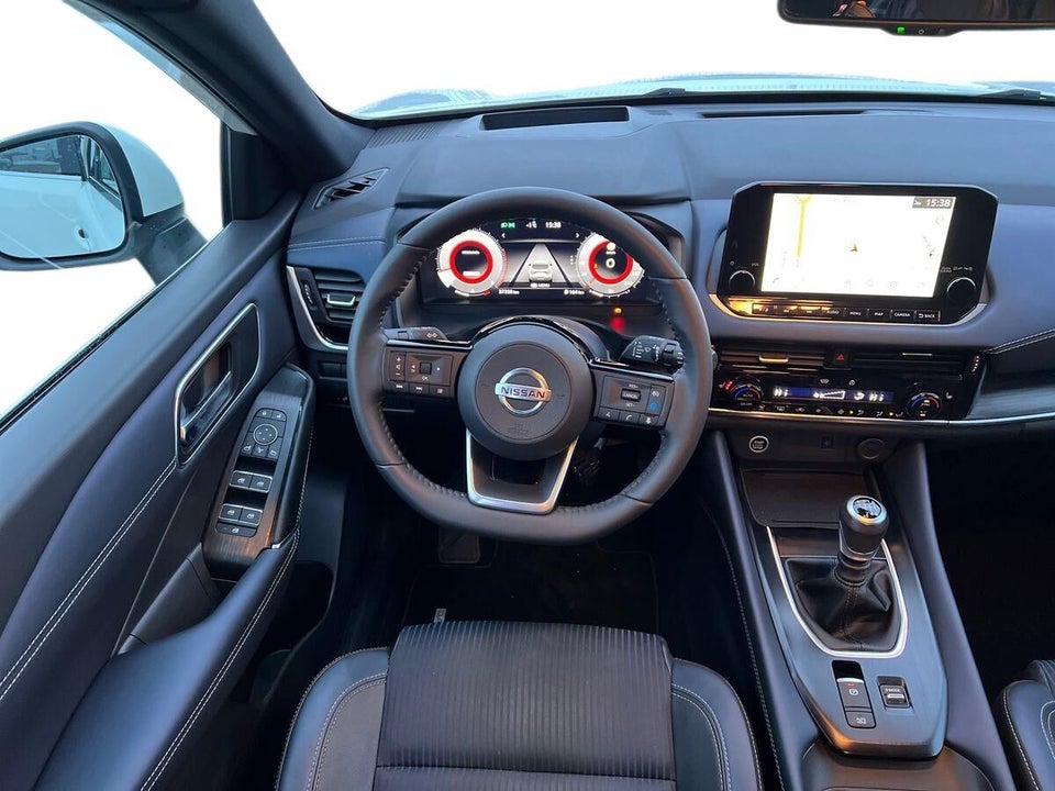 Nissan Qashqai 1,3 mHEV Tekna 5d