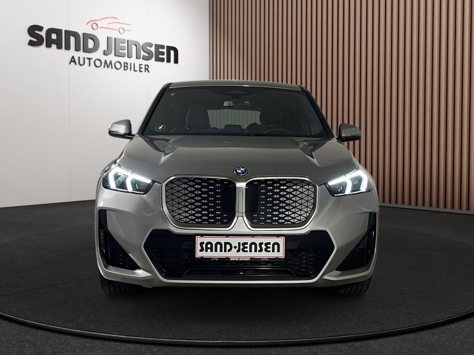 BMW iX1 xDrive30 X-Line 5d
