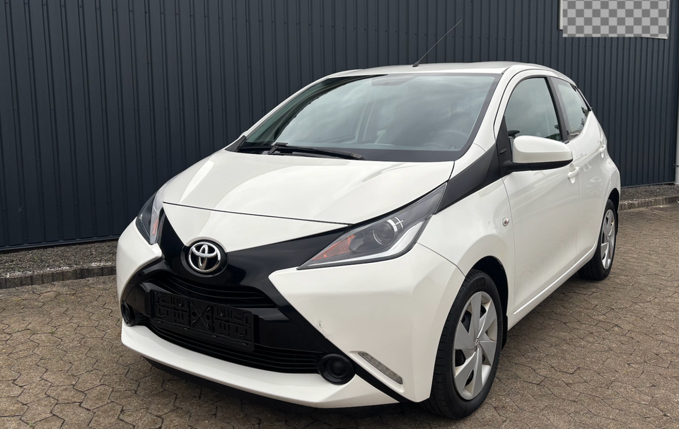 Toyota Aygo 1,0 VVT-i x-change x-shift 5d