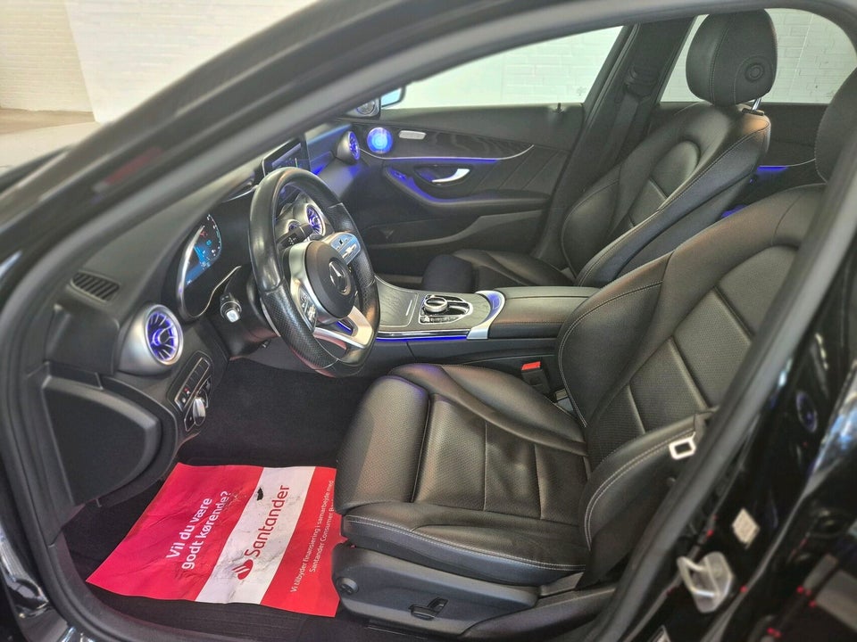 Mercedes C300 de 2,0 AMG Line stc. aut. 5d