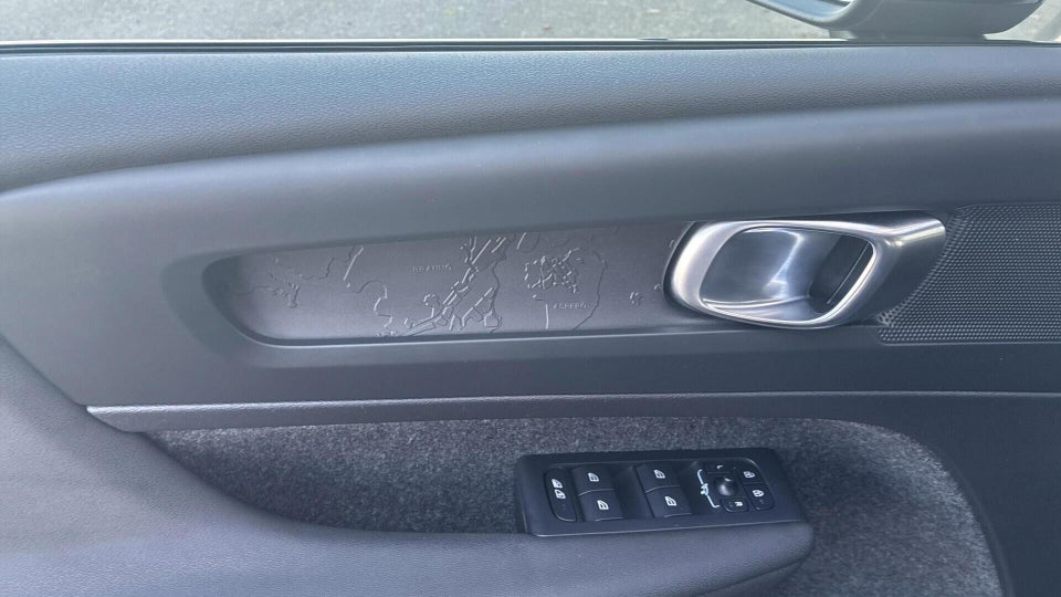 Volvo XC40 P6 ReCharge Core 5d